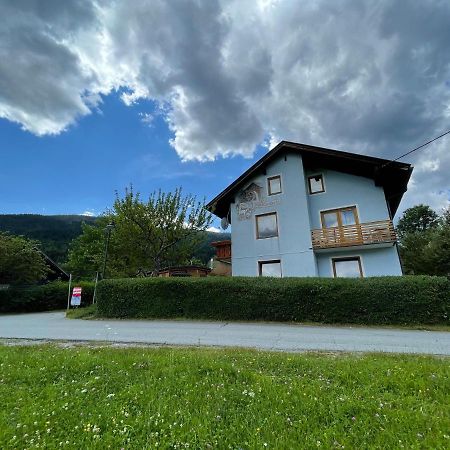 Апартаменты Haus Schwarzenbach Вайсбриах Экстерьер фото
